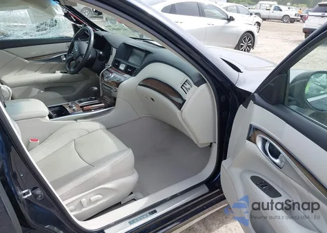 2018 Infiniti Q70L 3.7X Luxe из США, поврежденный, VIN JN1BY1PR2JM370522